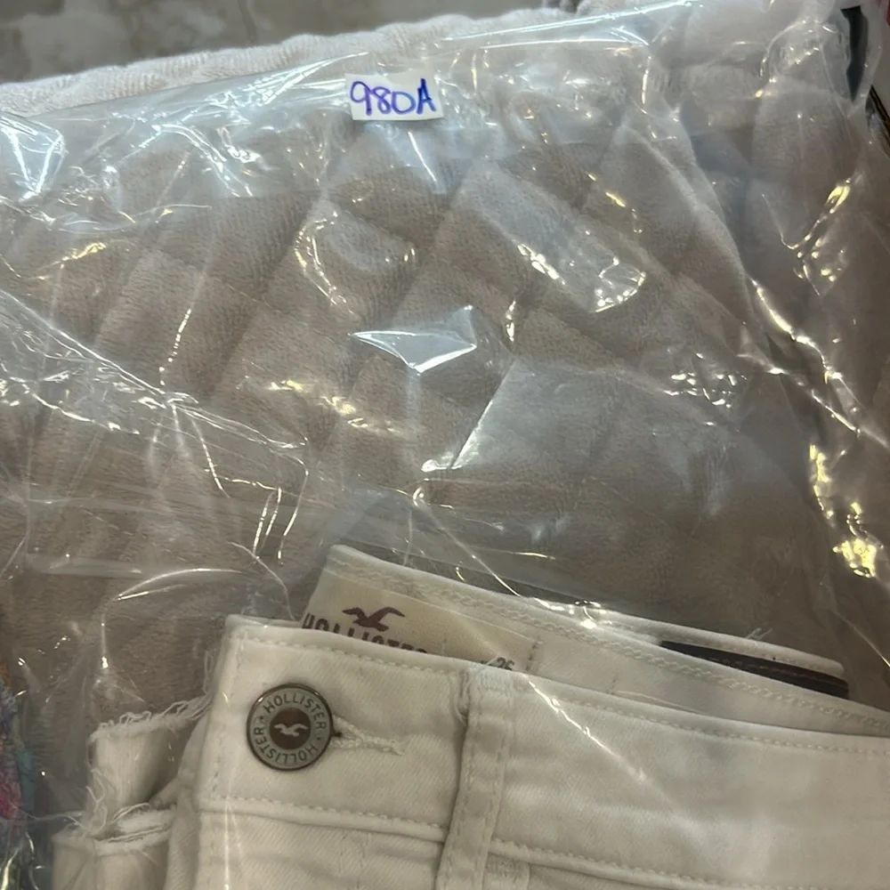 Women’s Hollister‎ White Denim Shorts Size 28 (980A)
